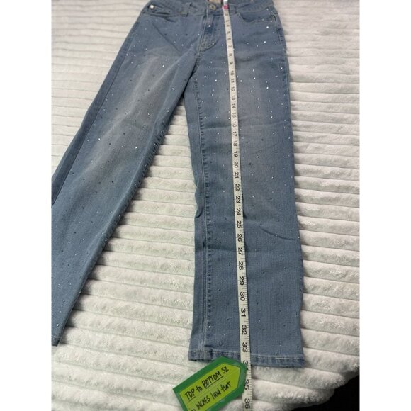 Camila Coelho Women’s Blue Jeans with Gemstone Accent Size 2 - Picture 2 of 13